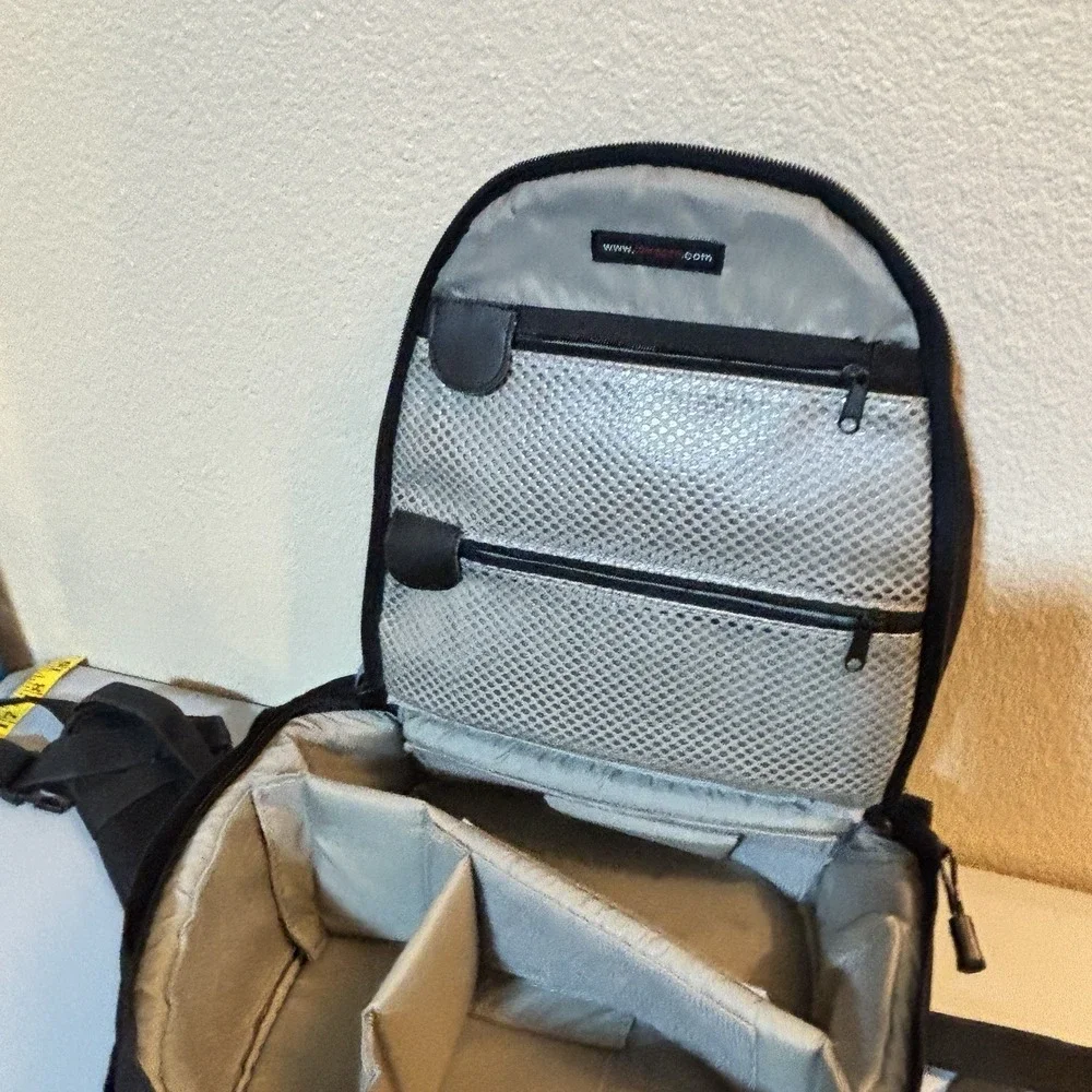 Lowepro Micro Trekker 100 Black‎ Camera Bag Backpack Padded w/Adjustable Inserts